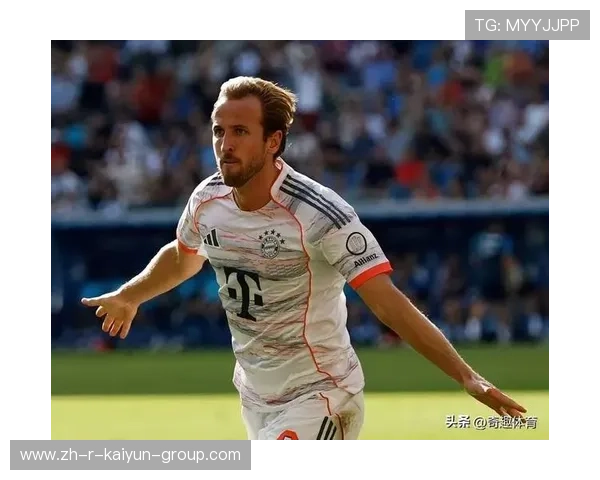 凯恩禁区内转身抽射得分，动作干净利落